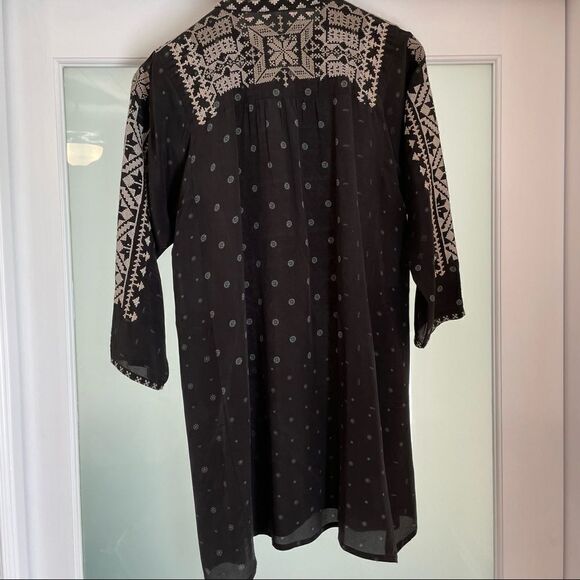 Johnny Was Biya 100% Silk Tunic Top Black & Jade Print w/pockets! - Picture 5 of 11